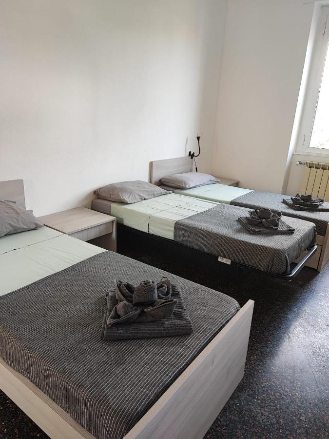 Ostello Le Ville Di Cornigliano By Smart-Home Genua Buitenkant foto